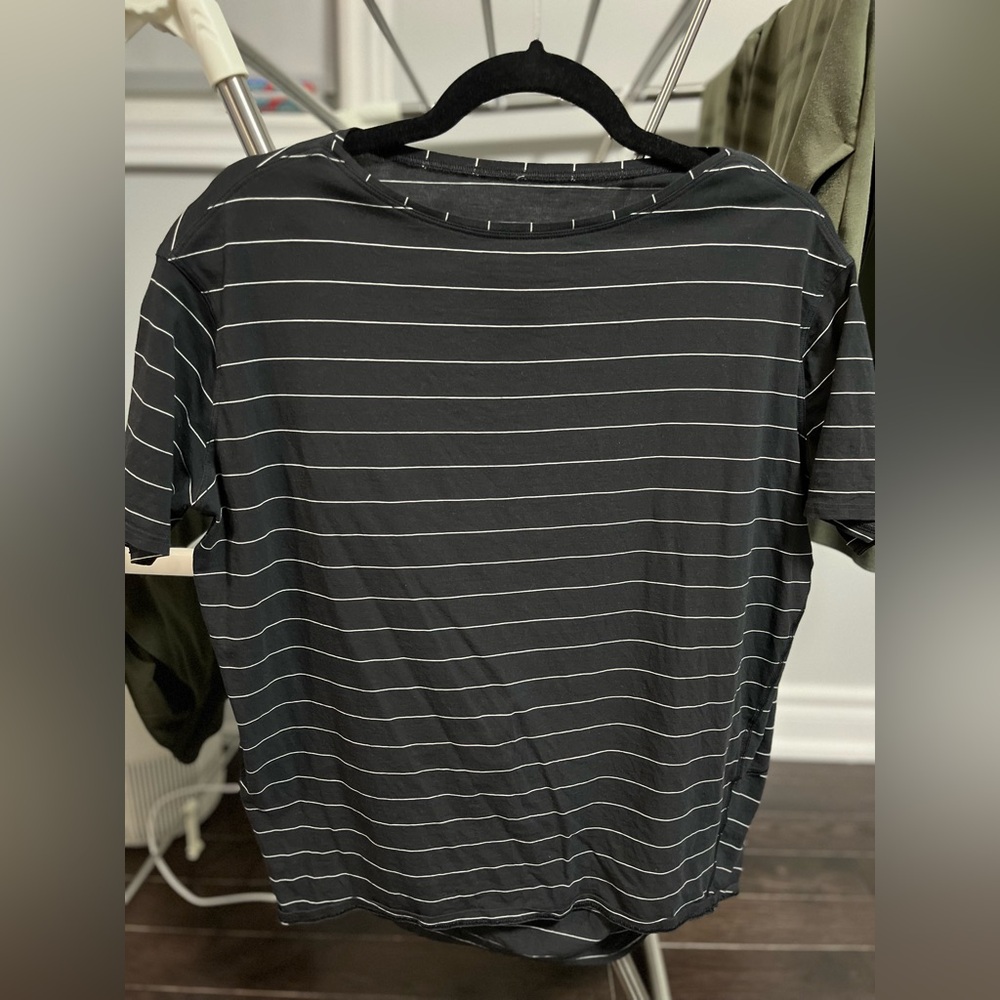 Lululemon Back in Action Short Sleeve Tshirt